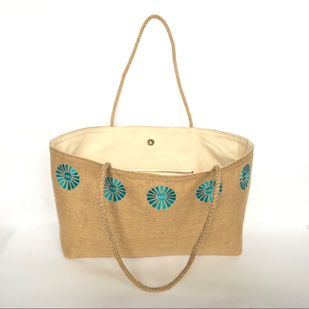 🛑SOLD🛑Resort Wear  Boutique Eco Friendly - Picture 3 of 7